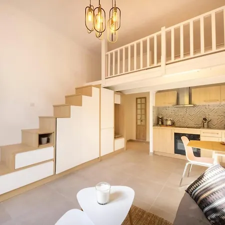06y1 - Beautiful Modern T2 With Terrace Holiday home